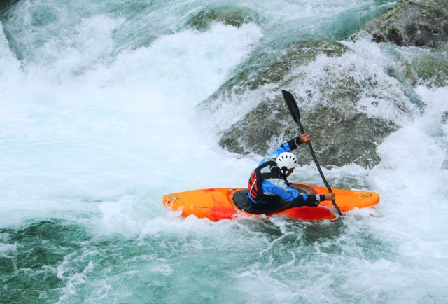 kayak en rapidos