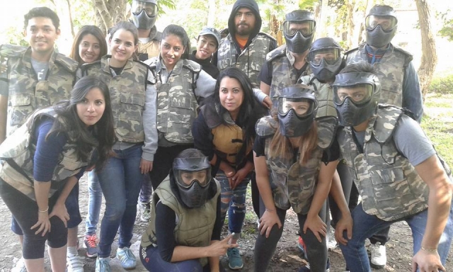 Equipo ganador de paintball 