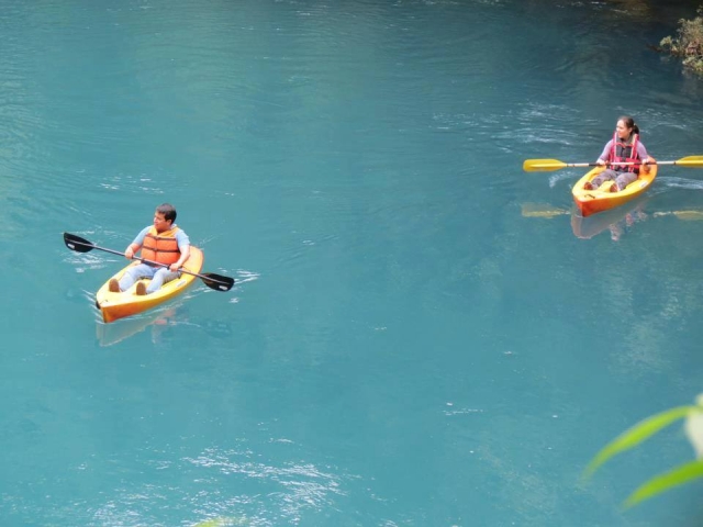 e-19650915-haz-kayak-en-pareja14878766779076.jpg