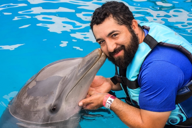 Beso de delfin