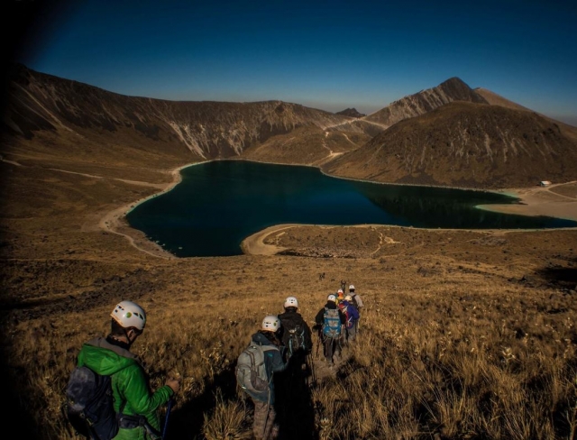 Senderismo hasta la laguna