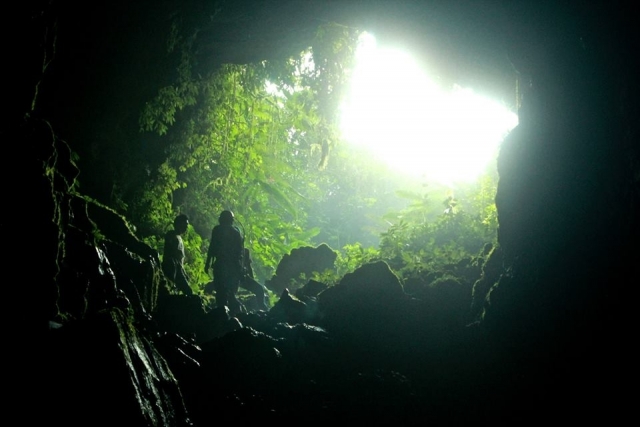Salto en cuevas