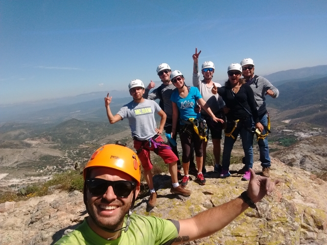 Celebrando la llegada a la cima