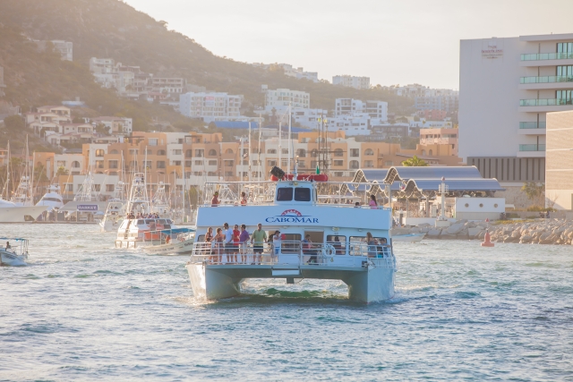 Cabo Mar Fiesta Dinner Cruise