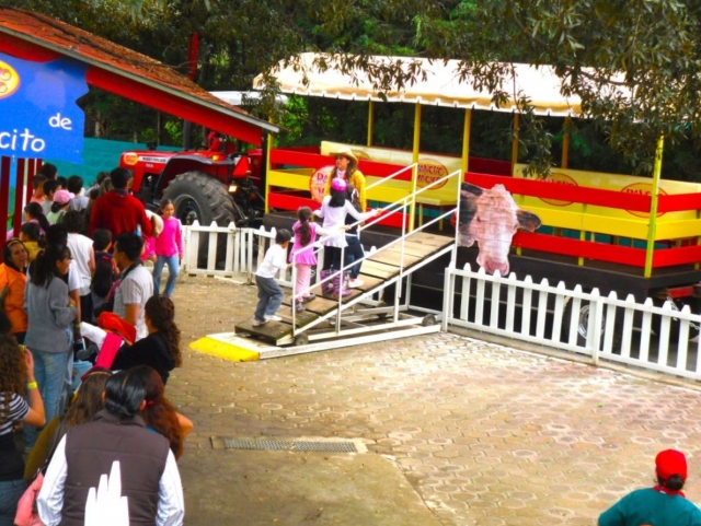 Camion en el rancho