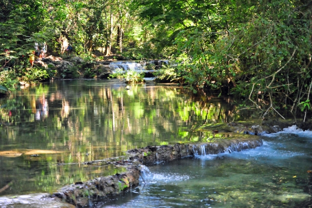 Camino hacia las cascadas