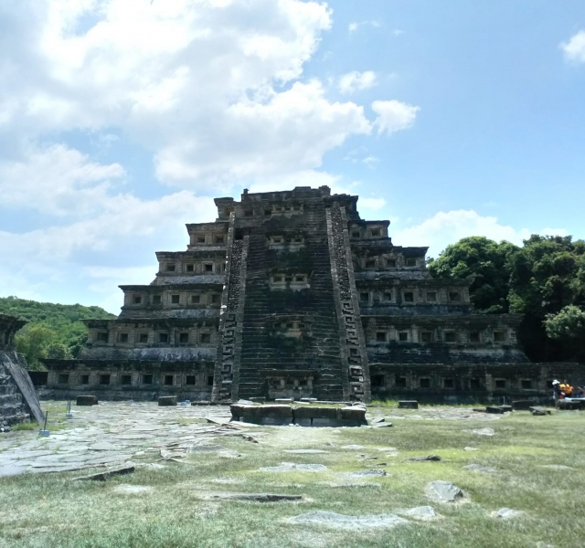 piramide en el tajin