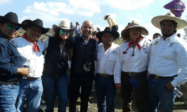Diviertete con nosotros