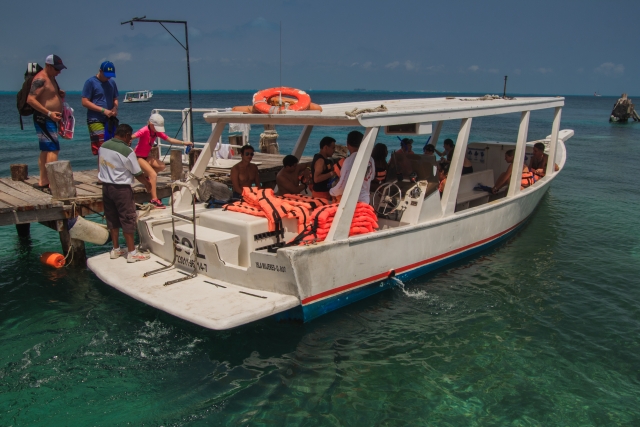 Entrando en la barca