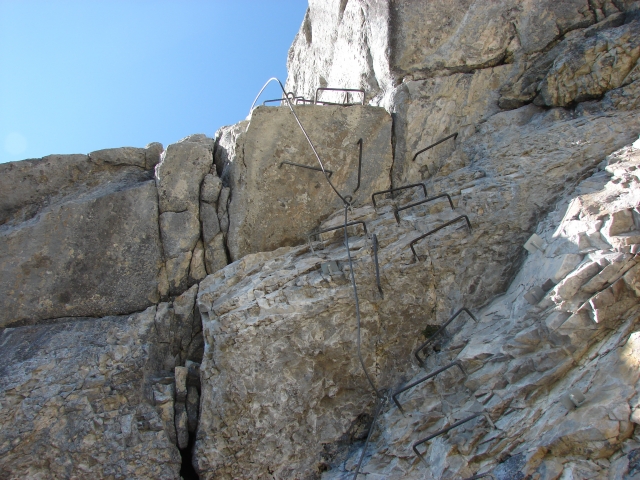 Grapas sobre las rocas