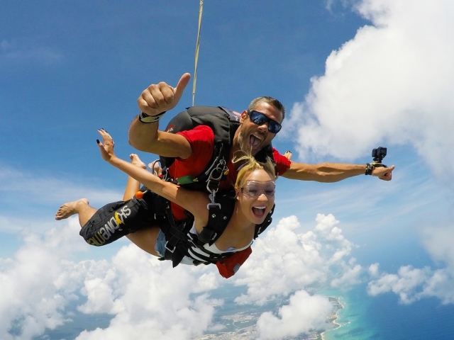 Salto tandem con monitor