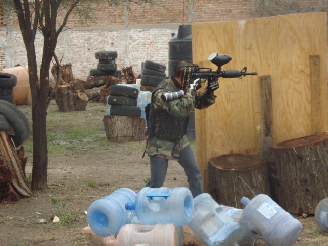 Jugando al paintball