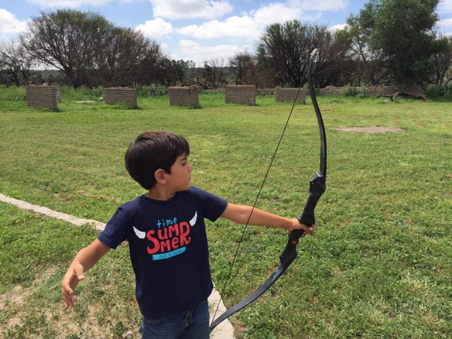 Tiro con arco en el campamento