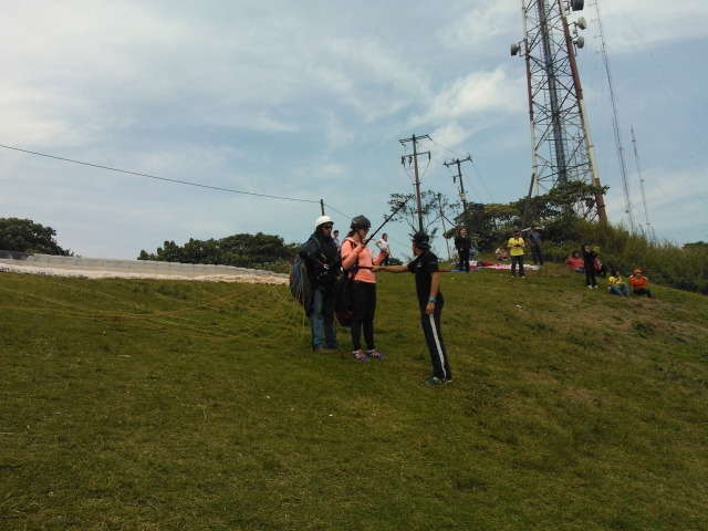 preparando parapente