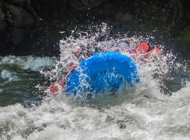 Balsa cubierta por el agua
