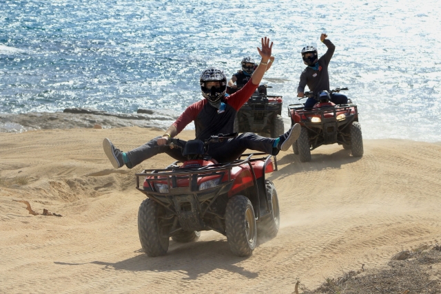 Saludando en las quads
