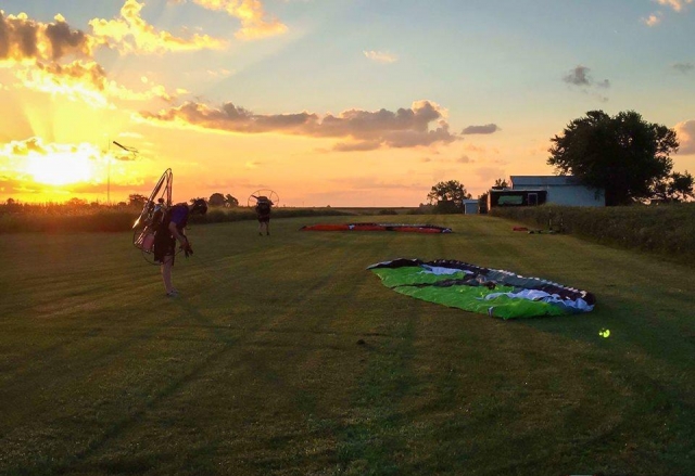El sol cayendo despues del parapente
