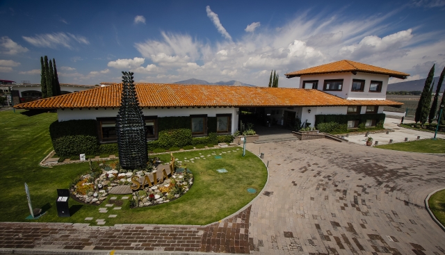 Finca sala vive freixenet