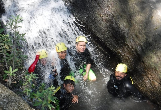 Refréscate en una fascinante cascada