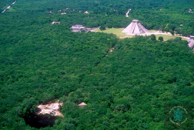 Vista desde las alturas de Chichen Itzá
