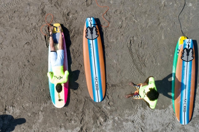 Surfing en Acapulco