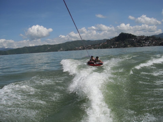 dievrsion en el agua