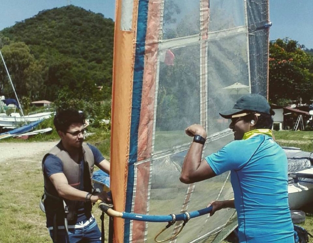 poniendo a punto el windsurf