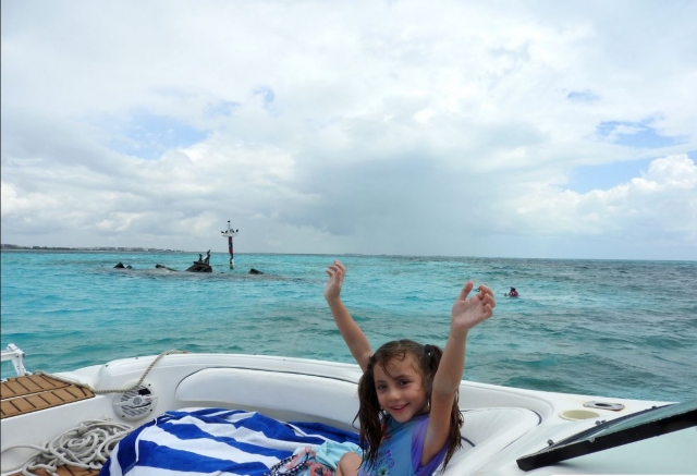 los pequelos se divierten