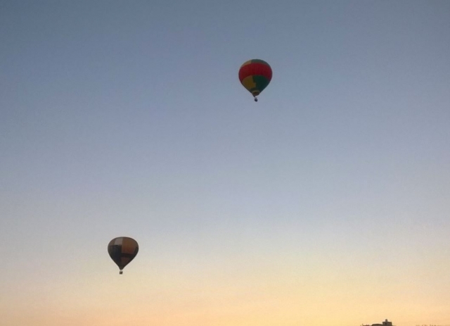 Globos ascendiendo