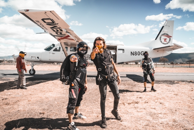 Listos para volar y saltar
