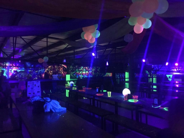 Fiesta Neon 5