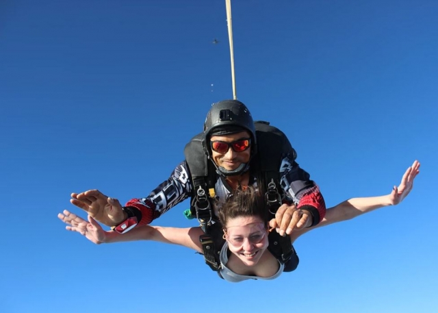 Skydiving con instructor