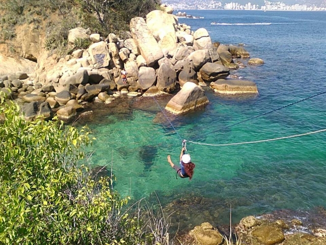 Xplora Acapulco Xtremo