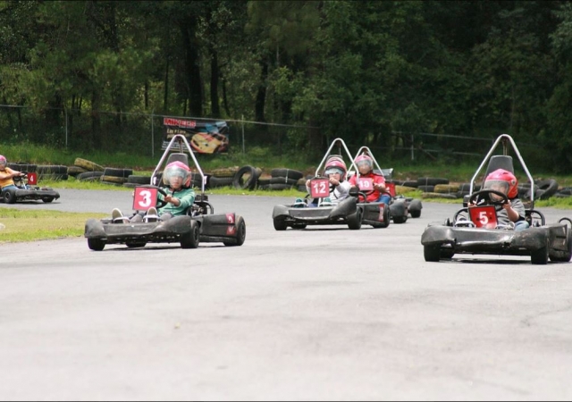 Karts en el campamento