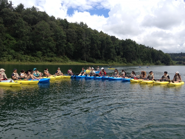 Todos a los kayaks