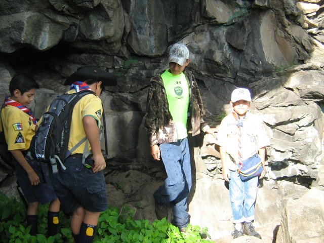 pasando por las grutas