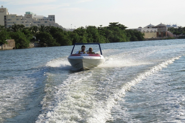 Paseo en barco por todo cancun 