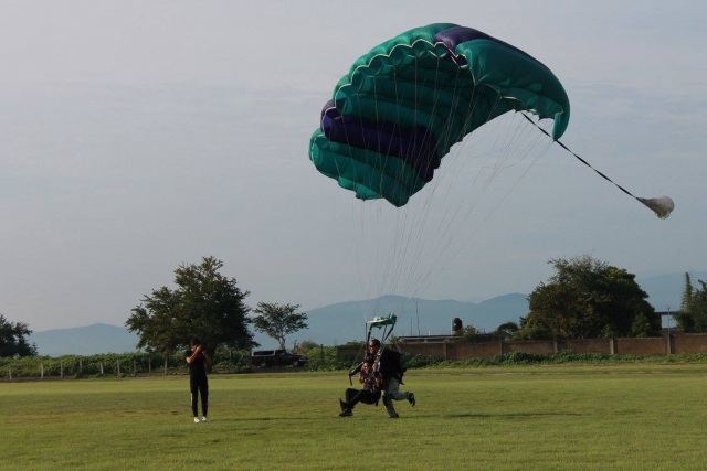 Vuelo en paracaidas 
