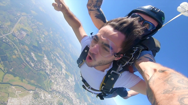 Adrenalina lanzándose desde el avión