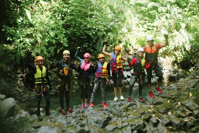Canyonismo  en grupos 