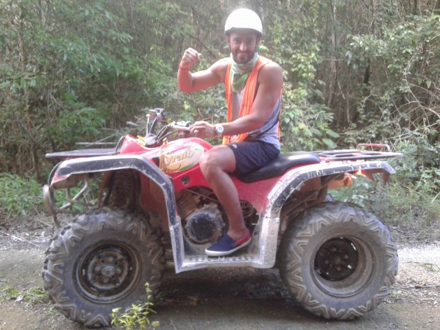 Conduciendo atv
