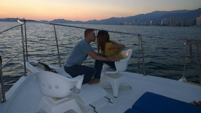 Beso al atardecer