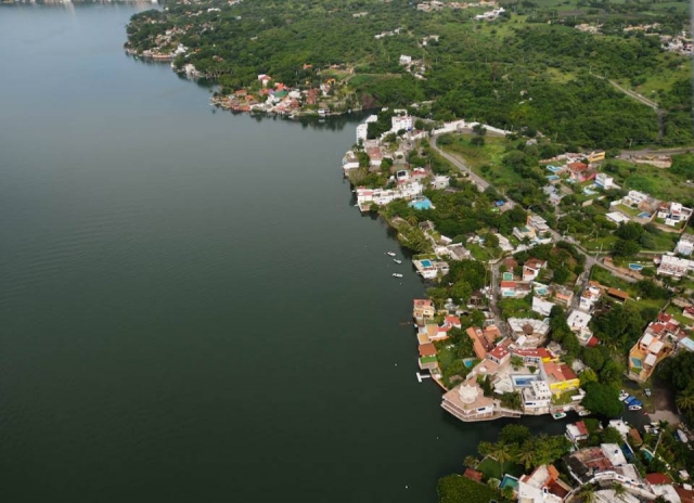 Mira el lago de Morelos