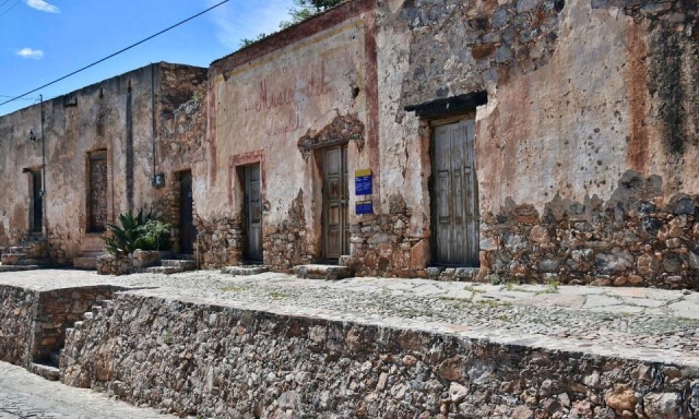 Lugaternera coloniales