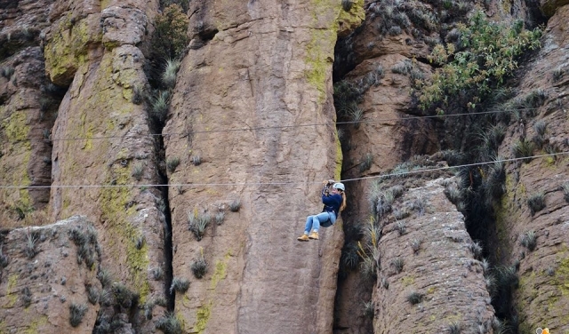Recorre el pantano en el aire