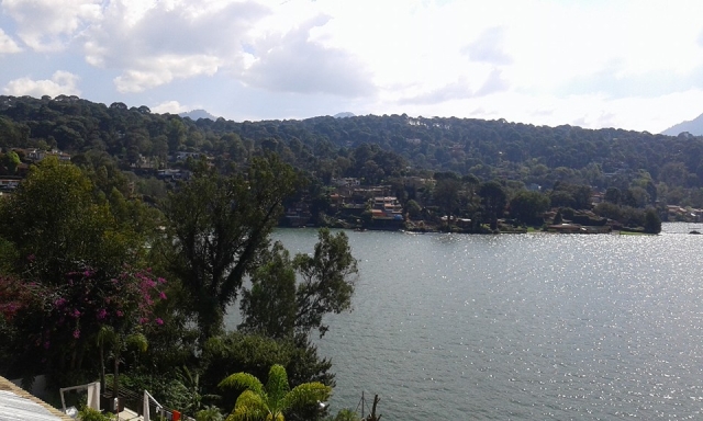El lago al atardecer