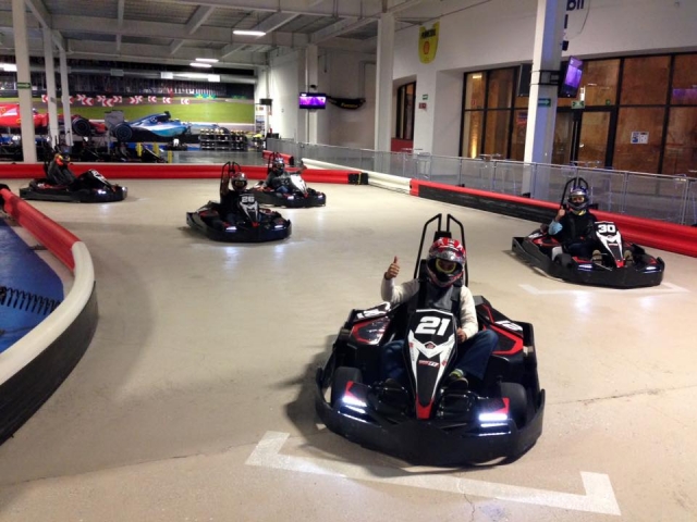 Disfruta de nuestra pista indoor 