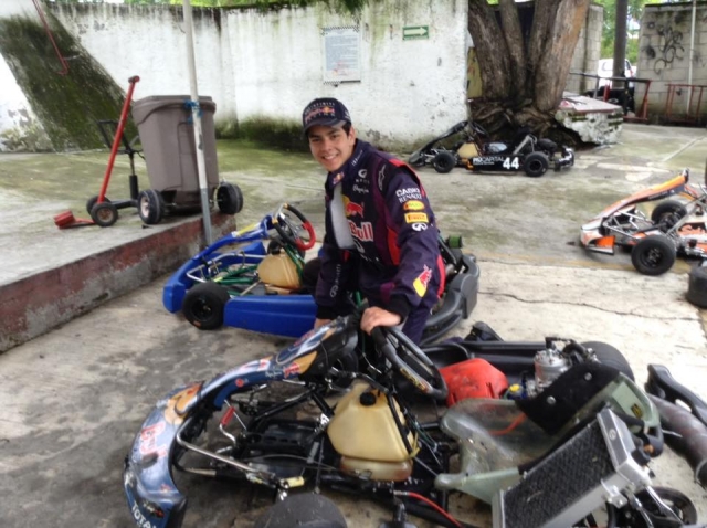 Listo para la carrera el chaval