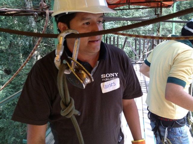 Con uno de los monitoternera