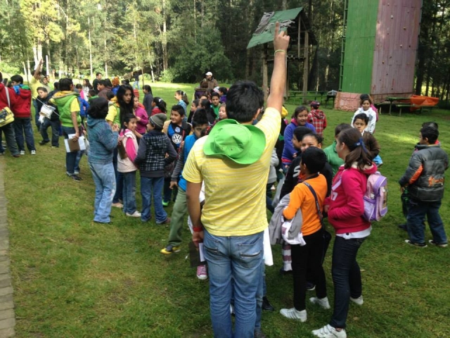 Todos con el monitor